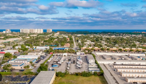 Mizner Storall Boynton Beach 24 hour Boat, Camper, RV, Truck, Van, Car & More Self Storage