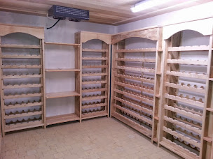 Photo n°4 de Bertaïna Franck à Carlux (Atelier de réparation de meubles)