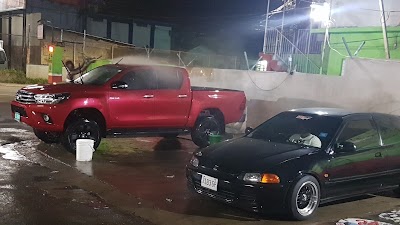 Photos of Moonie's Car Wash