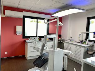Photo n°6 de Dr Pitie Coralie à Beautiran (Dentiste)