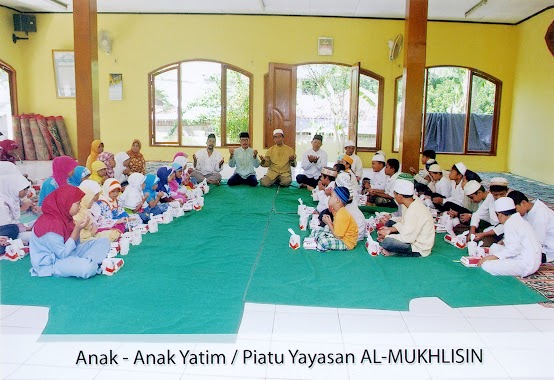 Masjid Jami & Panti Asuhan Yatim Piatu Al - Mukhlisin, Author: Farhan World