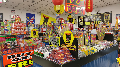 Fireworks World Outlet - Thumbnail