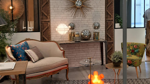 Maïa Sofa Logo