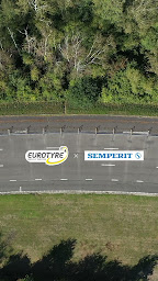 Photo n°3 de Eurotyre - Garage Leader Centre Auto Cabestany à Cabestany (Magasin de pneumatiques d'occasion)