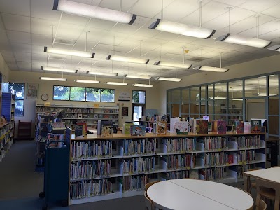 Belle Haven Branch Library