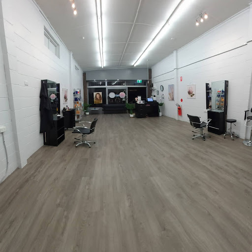 Fresh Cutting Edge Mobile Hairdressing - Thumbnail