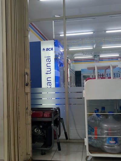 Photos of Indomaret Umbulharjo
