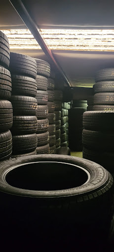 Güeros Tire Shop LLC - Thumbnail