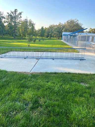 Warren Pool - Visual