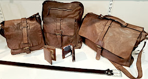 Photo n°23 de Maroquinerie Loustaunau | (H/F) | Sacs à main, à dos, Valises, Bagages, Ceintures, Gants, Parapluies. à Orthez (Magasin de maroquinerie)