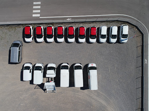 Point Loc by Ada | Location voiture et utilitaire Chanas Logo