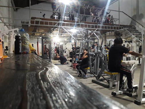 KATO'S GYM, Author: Ayrton Garcia