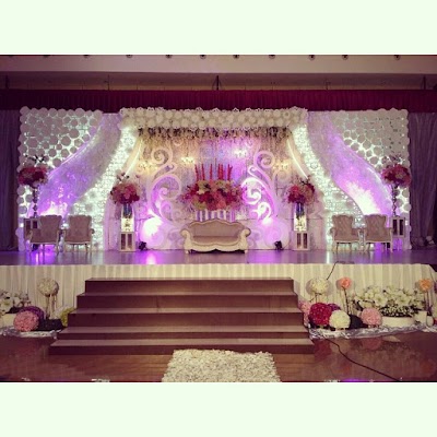Photos of Melati Glitz