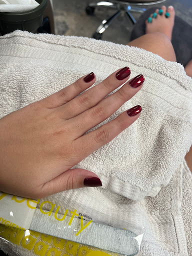 Elan Nails - Visual