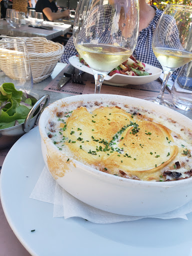 Le Philybert Restaurant Savoyard Steakhouse - Thumbnail