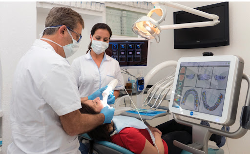 Clínica Dental Lorenzo-Cáceres