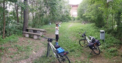 Picnic bridge