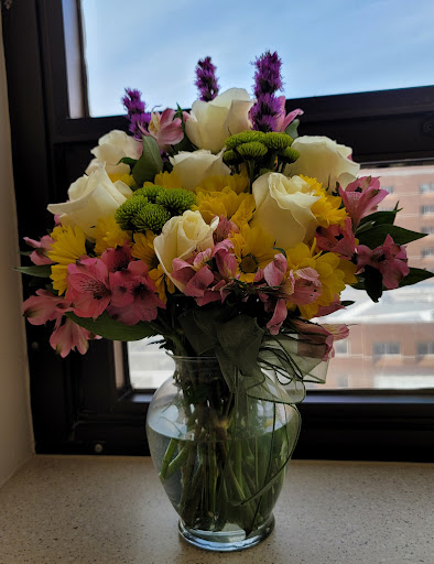 Brides & Blooms - Thumbnail