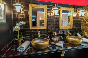 Photo n°6 de Love room Rouge Cherry à Gémenos (Chambre d'hôtes)