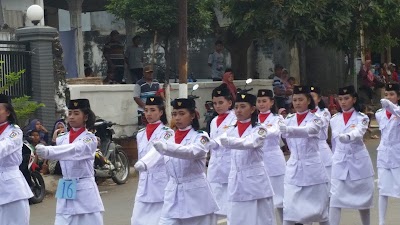 Photos of Tugu Montongsekar