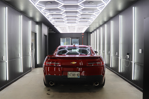 Revolution Auto Salon - Thumbnail