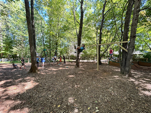 Pinewoods Montessori School - Thumbnail