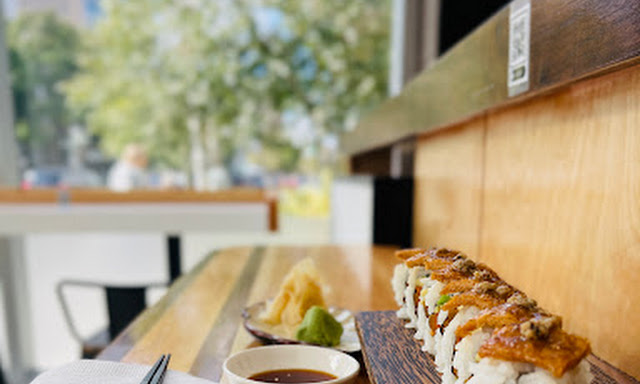 Nubo Sushi Roll & Roll
