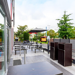 Photo n°86 de KFC BOBIGNY à Bobigny (Restaurant de hamburgers)