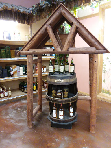 Apache Liquors - Visual