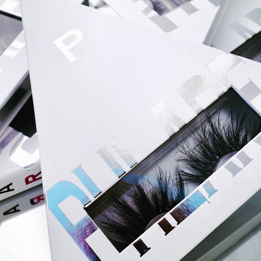 PHLARE LASHES - Visual