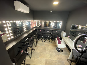 Photo n°4 de Jenna school à Marseille (Salon de coiffure)