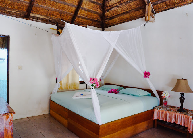 Anugerah Surf and Dive Resort by null