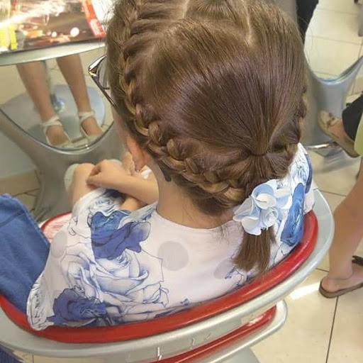 Idee in testa by Cris - Acconciature uomo donna e bambino - Thumbnail