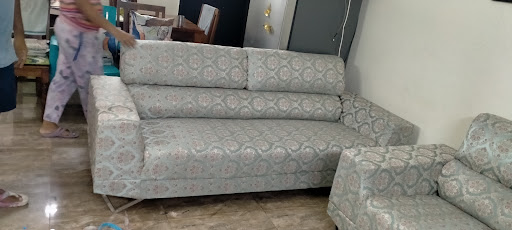 🤔🛋️ post image