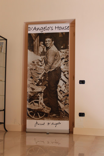 Sale espositive - Biblioteca D'Angelo's House Introdacqua - Thumbnail
