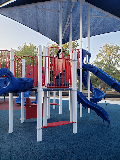 Bauer Park - Visual