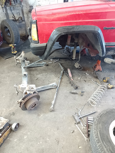 Taller mecánico FAY