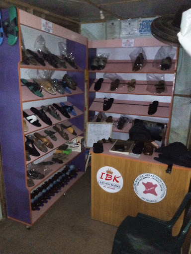 Shoemaker - Visual