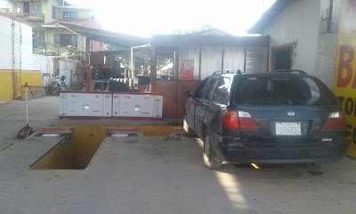 Photos of Vargas Auto Express - Washing Mecanica Electronica