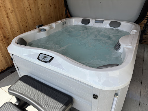Hot Tubs Southport