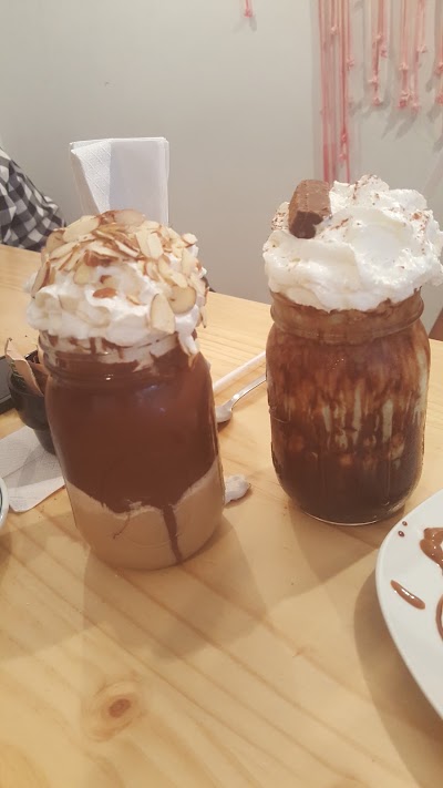 Photos of Cafe Miel garage