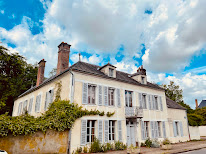 Il était une fois un jardin - chambre d'hotes à proximité de Guédelon, du musée Colette et du Chateau de Saint-Fargeau. à Saint-Fargeau