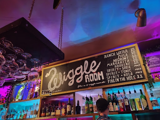 Wiggle Room - Visual