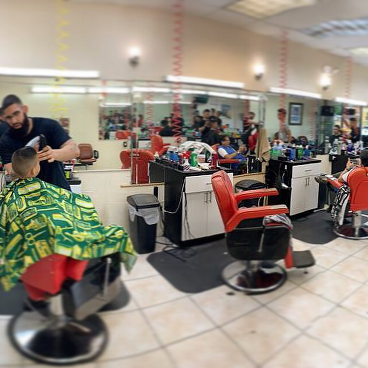 QVA Latin Barber Shop - Barbería en Hialeah