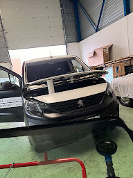 Photo n°17 de Compiègne Pare-brise Glastint Vitres teintées à Jaux (Entreprise de nettoyage de vitres)