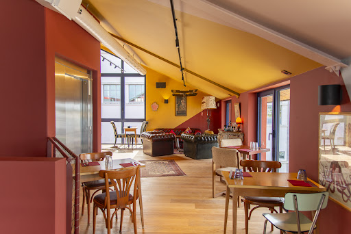 Photo 3 - Che Luz
