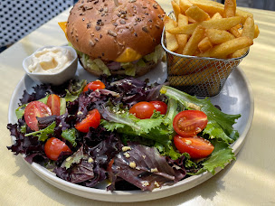 Photo n°4 de … à la folie à Roquefort-les-Pins (Restaurant méditerranéen)