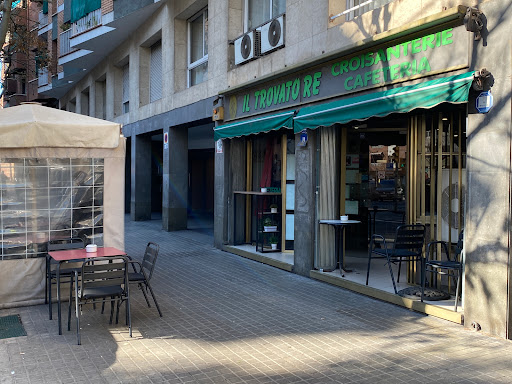 Il trovato Re Croisanterie Cafeteria