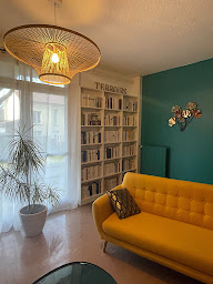 Photo n°3 de La Maison Du Placard Pringy - Meuble Dressing & sous Escalier sur Mesure - 77 à Pringy (Menuisier)