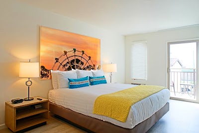Photos of Carousel Beach Inn